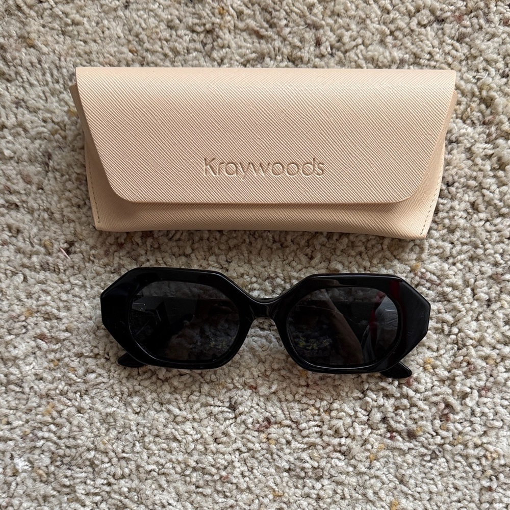 Black Geometric Sunglasses